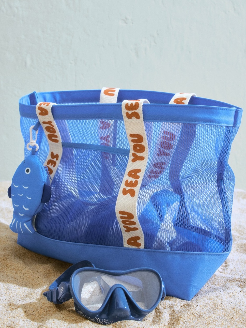 Blue MESH BEACH BAG Blue Sea You tote with matching fish charm pouch